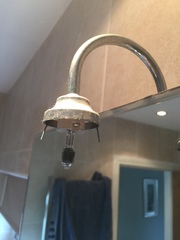 Could anyone help me find a replacement cover for those lightplease?