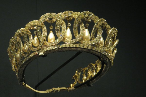 Royal style & gossip: the Middletonian, the Marklesque and the Maximal!