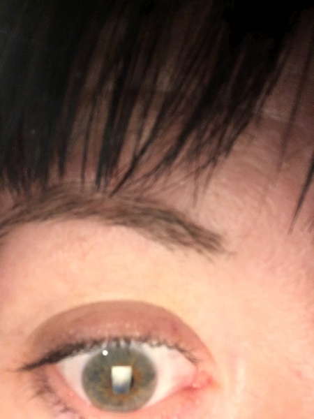If you have green/blue/grey eyes what eyeshadow do you wear?