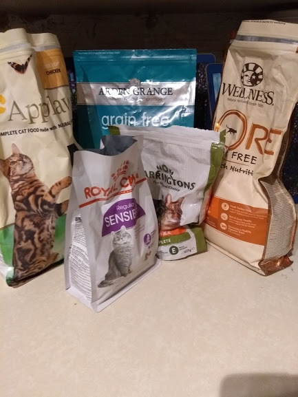 Which dry cat food does your cat like?