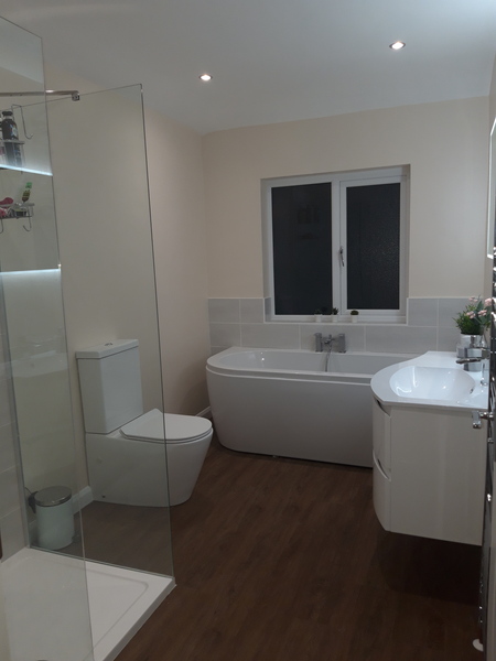 To ask you to look at this pic of my new bathroom and tell me why I hate it!