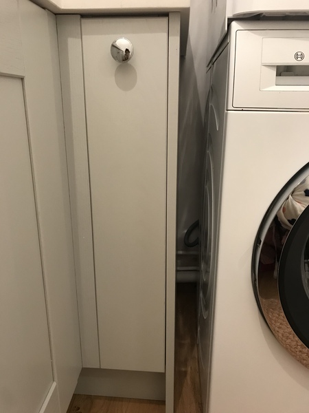 Has anyone got a DIY Kitchens 150mm pullout with a shaker style door?