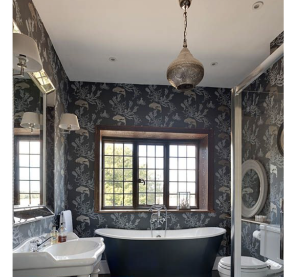 To ask you to look at this pic of my new bathroom and tell me why I hate it!