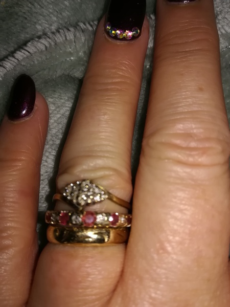 Wedding ring dilema show me yours