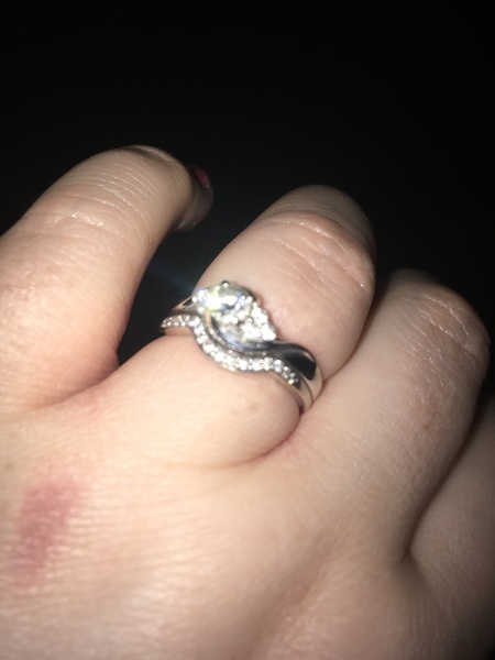 Can I have a diamond in my wedding ring?