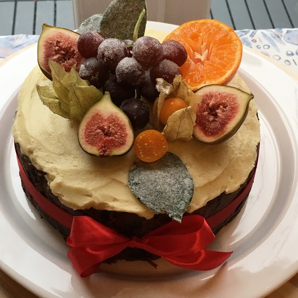 Give me your easy but amazing cake decorating tips