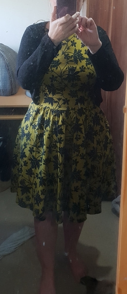 What shoes with this dress?