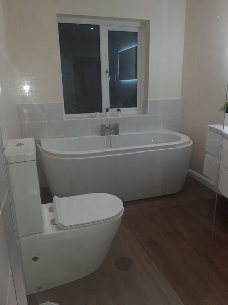 To ask you to look at this pic of my new bathroom and tell me why I hate it!