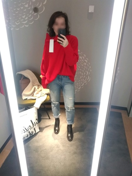 Les Parisiennes de Mamansnet: Blue Stockings are Back in Fashion