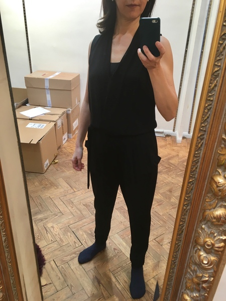 Les Parisiennes de Mamansnet: Blue Stockings are Back in Fashion