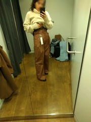 Les Parisiennes de Mamansnet: Blue Stockings are Back in Fashion