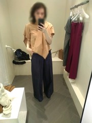 Les Parisiennes de Mamansnet: Blue Stockings are Back in Fashion