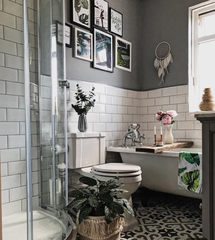 To ask you to look at this pic of my new bathroom and tell me why I hate it!