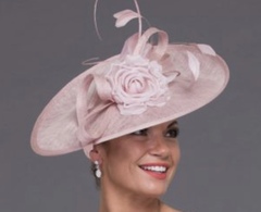 Please help (pics attached) - thought I had fab wedding hat but it’s gone wrong... 😔