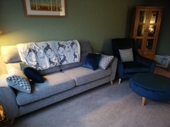 Show me your green living room/lounge