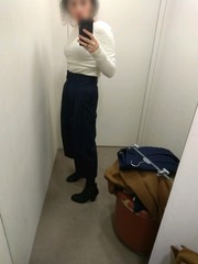 Les Parisiennes de Mamansnet: Blue Stockings are Back in Fashion