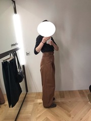 Les Parisiennes de Mamansnet: Blue Stockings are Back in Fashion