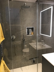 To ask you to look at this pic of my new bathroom and tell me why I hate it!