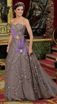 Royal style & gossip: Megs goes mad in Morocco, Kate keeps cool in Kensington