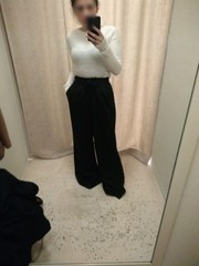 Les Parisiennes de Mamansnet: Blue Stockings are Back in Fashion