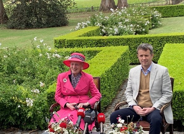 Royal style & gossip: while Meghan's away, will Kate play?