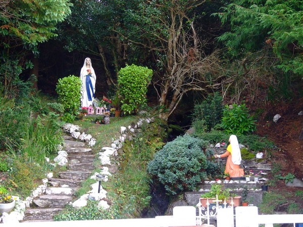 WIBU?- Roadside shrines