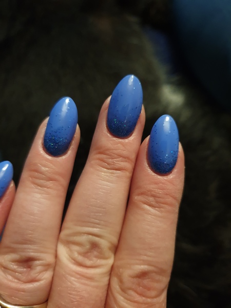 What colours do you have on your nails?
