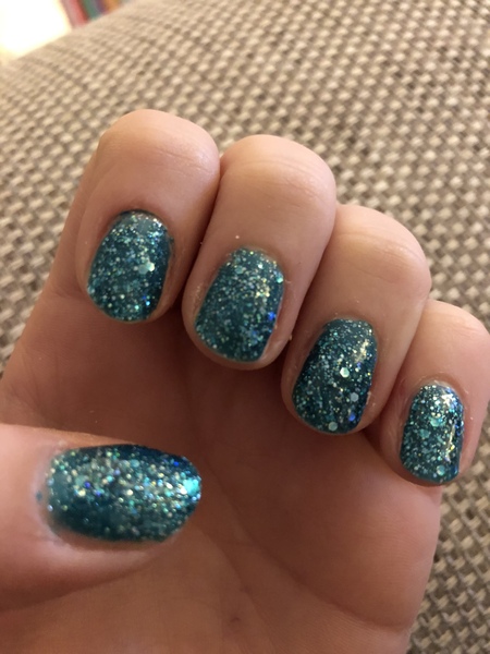 What colours do you have on your nails?
