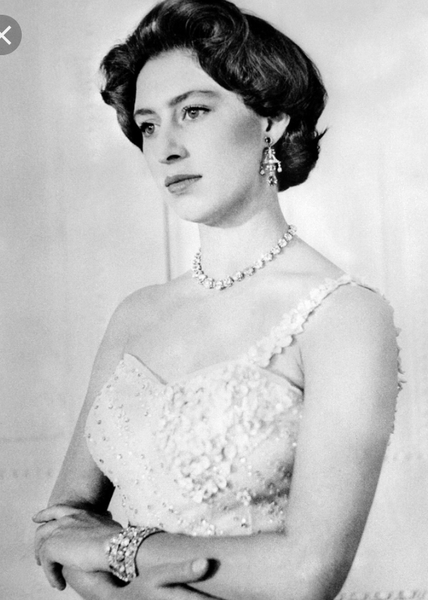 Royal style & gossip: while Meghan's away, will Kate play?