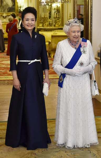 Royal style & gossip: while Meghan's away, will Kate play?