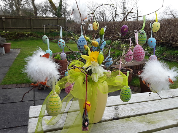 When do you put your Easter decks up ?