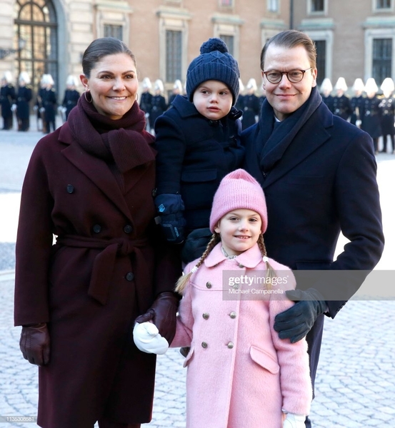 Royal style & gossip: tiaras, tantrums and totty