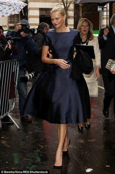 Les Parisiennes des Mamansnet: See life in pink, but do not wear it!