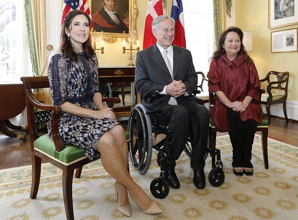 Royal style & gossip: tiaras, tantrums and totty