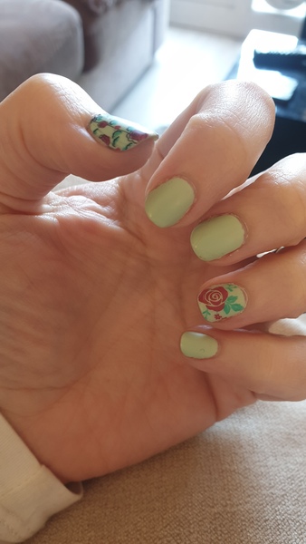 What colours do you have on your nails?