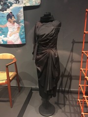 Les Parisiennes de Mamansnet: Blue Stockings are Back in Fashion