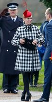 Royal style & gossip: while Meghan's away, will Kate play?