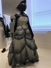 Les Parisiennes des Mamansnet: See life in pink, but do not wear it!