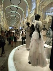 Les Parisiennes des Mamansnet: See life in pink, but do not wear it!