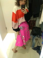 Les Parisiennes de Mamansnet: Blue Stockings are Back in Fashion