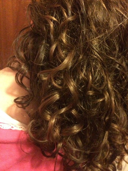 Curly girl method for a year and greasy roots on day 2