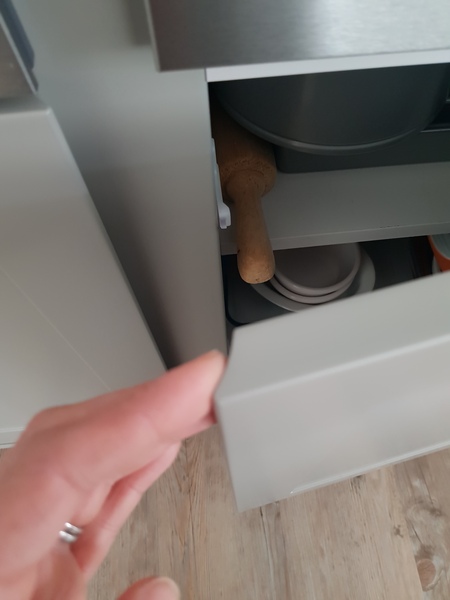 Please show me your lovely kitchens so I can get some inspiration??!!