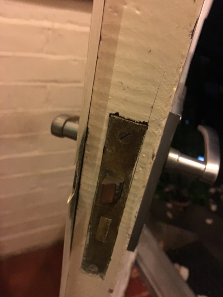 Yale night latch door lock help please