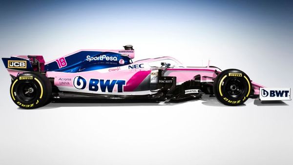 Female = letting out a small shriek because wearing pink