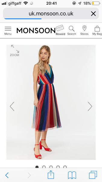 Bring me the prettiest dress available to humanity