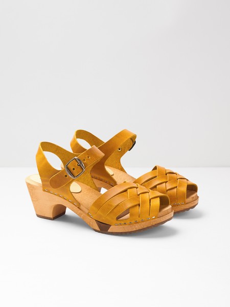 Let's see your non hideous sandals then!