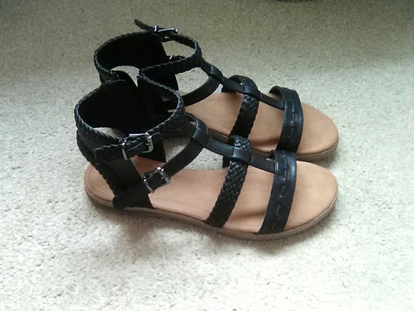 Let's see your non hideous sandals then!