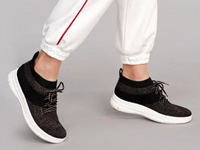 Get up to 50% off at Fitflop 👡