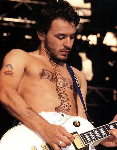 Can we have a thread of phwoar?!