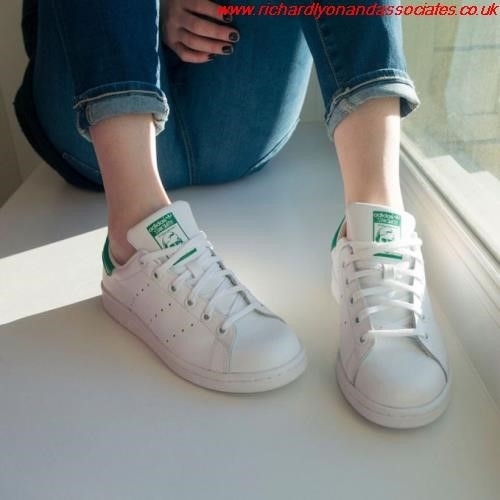 White trainers for skirts/dresses?